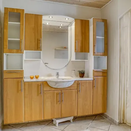 Casa vacanze Adelina - 500m From The Sea By Interhome
